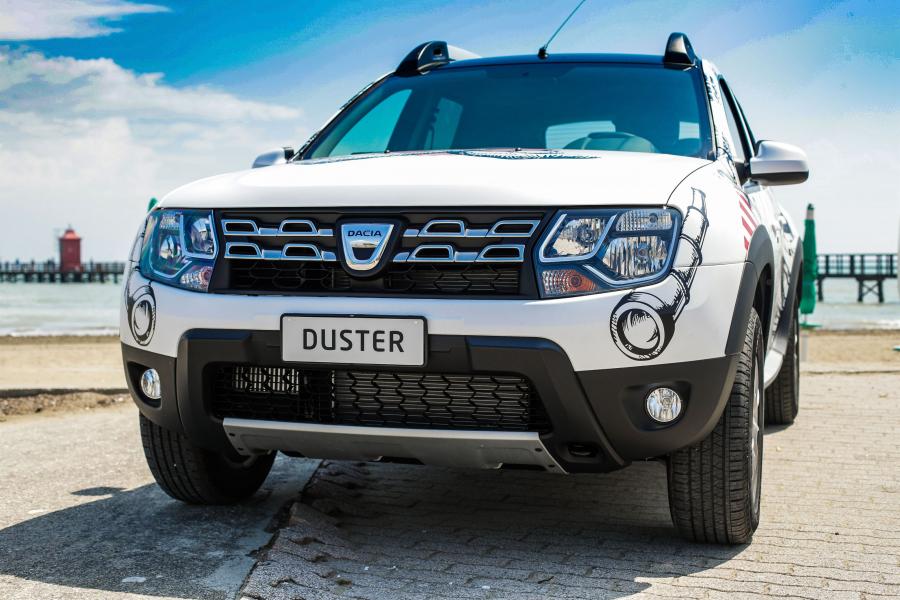  Dacia Duster Strongman 2017 года  (фото 25 из 30)